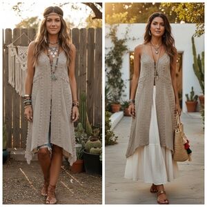 Promesa Taupe High Low Lace Top